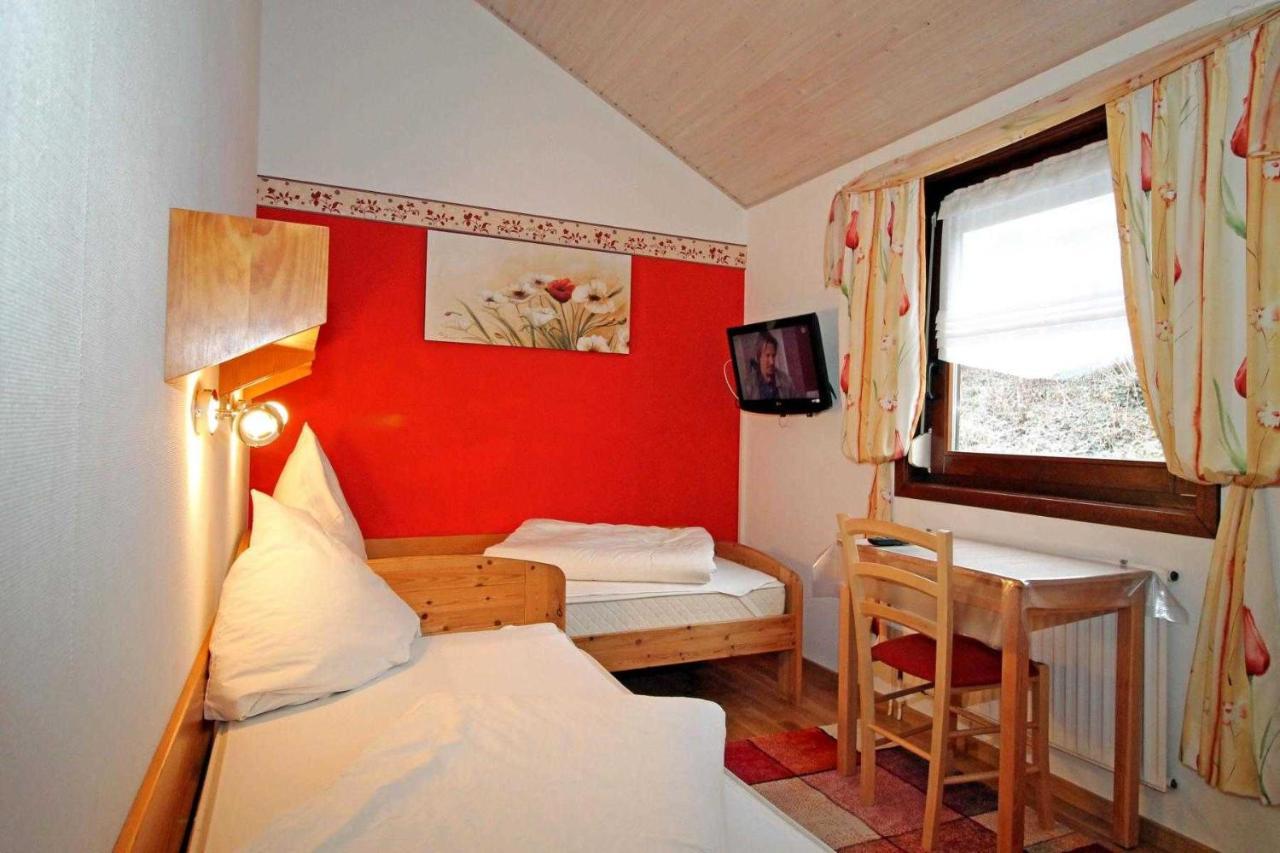 Feriendorf Oefingen 04 바트두르하임 외부 사진