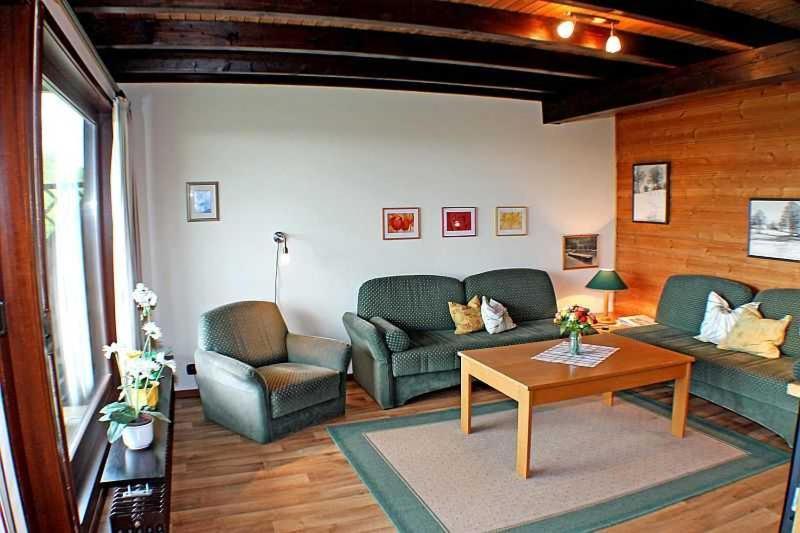 Feriendorf Oefingen 04 바트두르하임 외부 사진